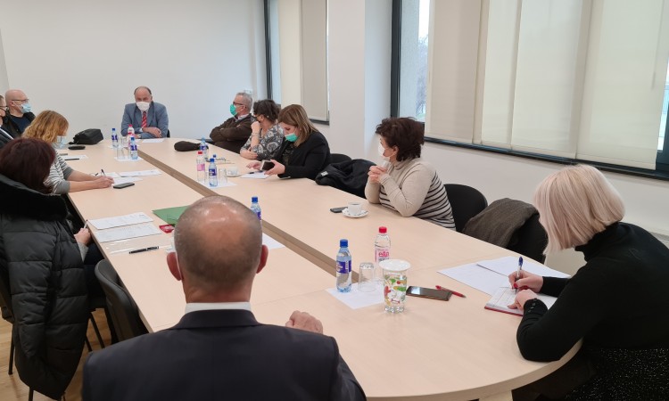 Krizni štab ZDK preporučio da se đaci vrate u školske klupe