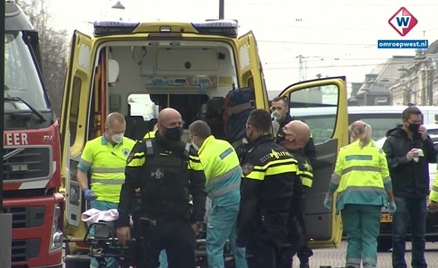 Dvije osobe ranjene u napadu nožem u Hagu