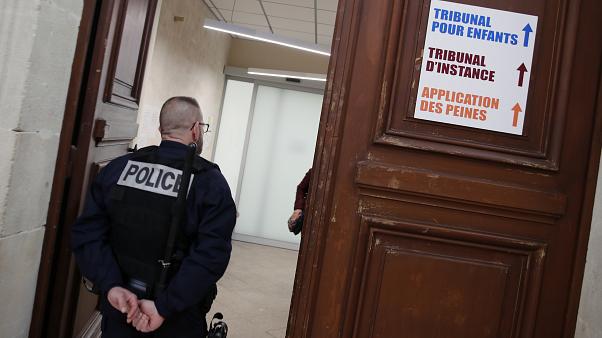 Bivši hirurg osuđen na 15 godina zatvora zbog silovanja četvoro maloljetnika