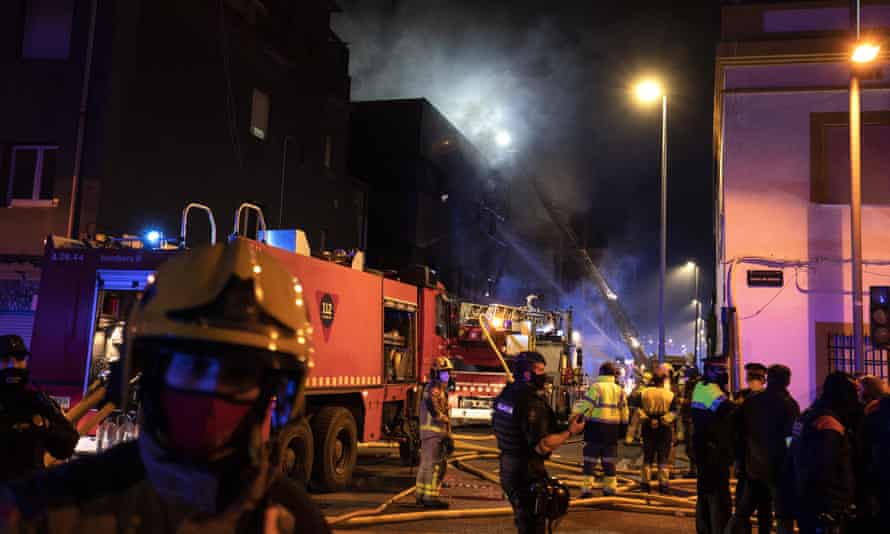 Tri osobe poginule u požaru skvoterskog naselja u Barceloni