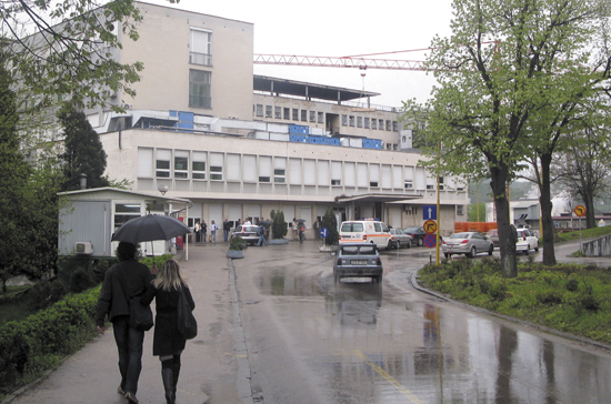 Deset smrtnih i 128 novih slučajeva zaraze koronavirusom u TK