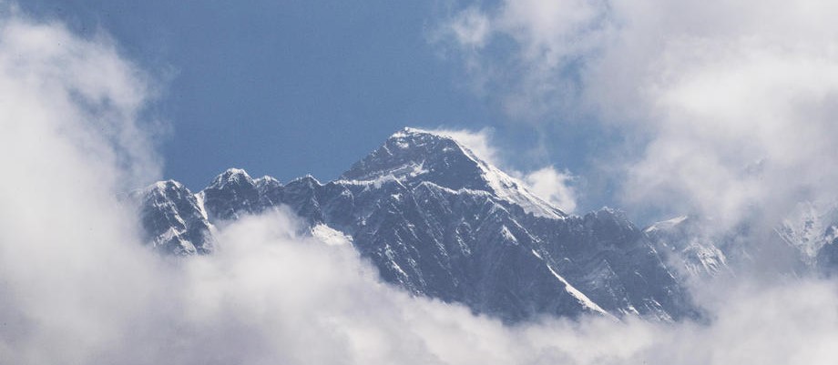 Zona smrti Mount Everesta onečišćena mikroplastikom