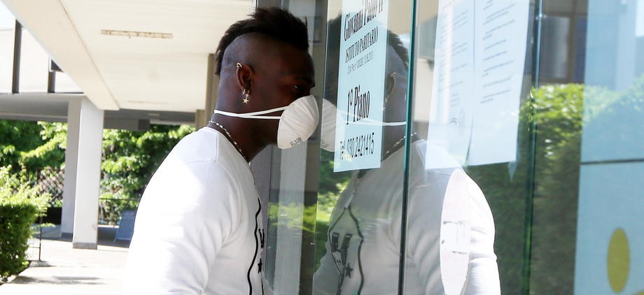 Balotelli između Brazila i Engleske