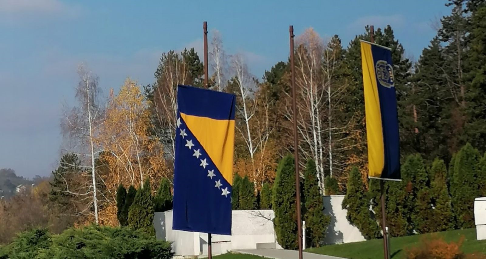 Tuzla: Domovina na pola koplja