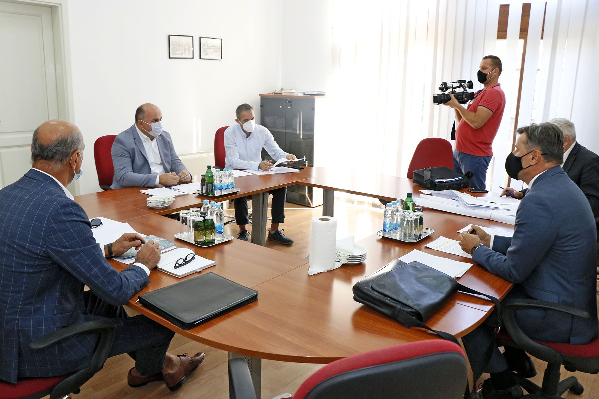 Novalić se u Mostaru sastao s Lasićem i Pravdićem