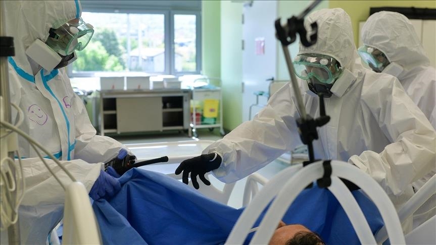 U Srbiji 2.180 novozaraženih, umrla 53 pacijenta