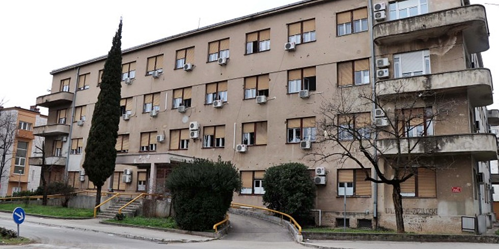 U HNK 488 novozaraženih, četiri osobe preminule