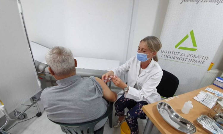 INZ: Na gradilištima autoputa A1 vakcinisano više od 250 radnika iz BiH i Turske