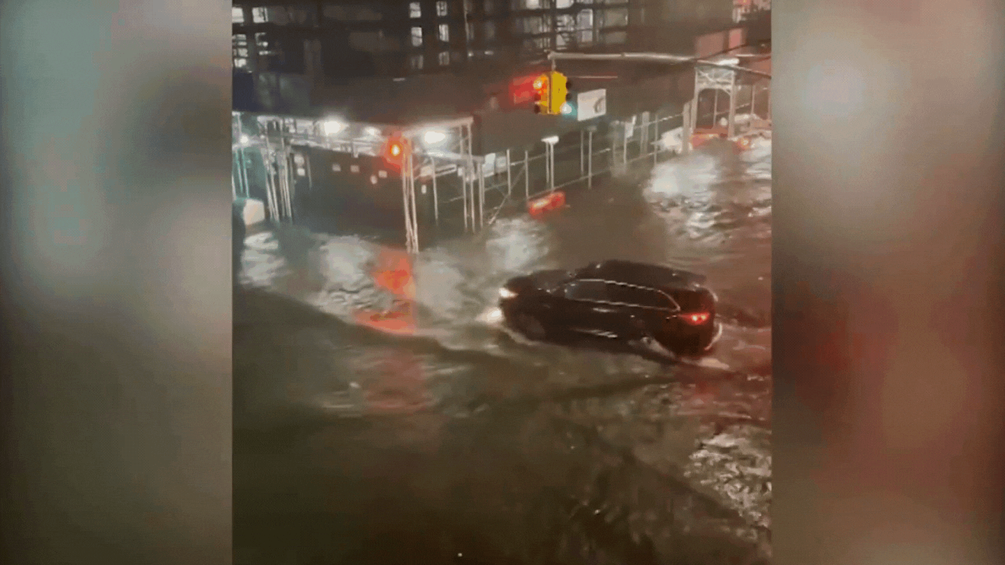 U poplavama u New Yorku poginulo najmanje osam osoba