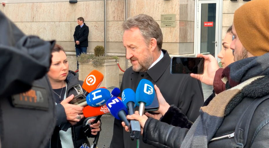 Izetbegović: U pregovore se mora uključiti i opozicija