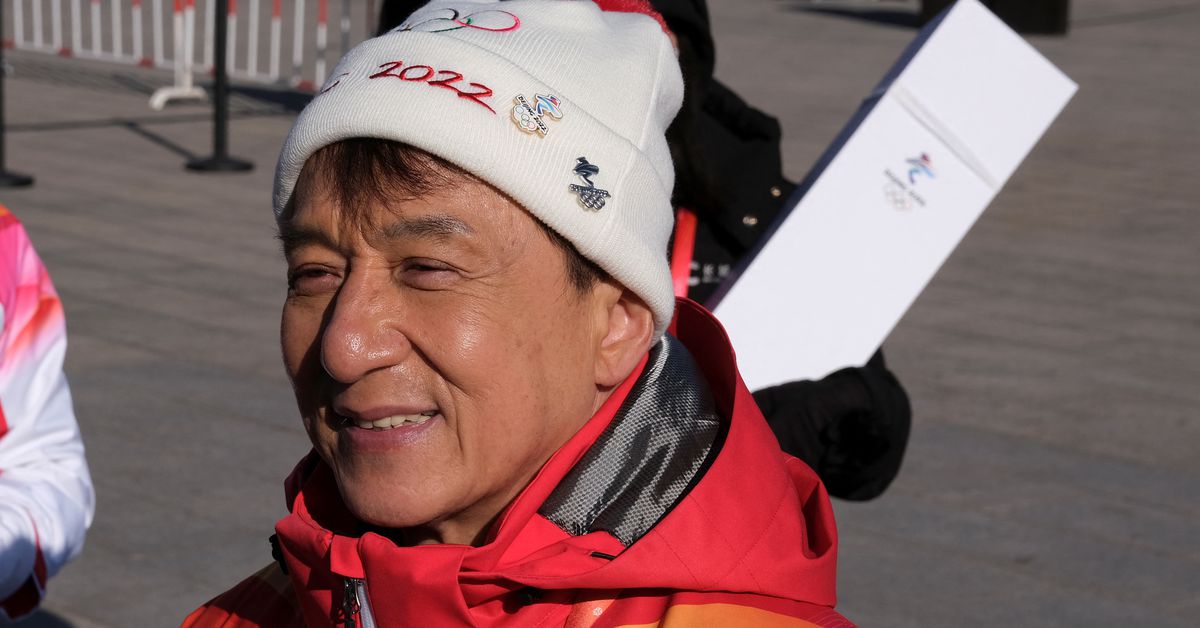 Među nosiocima olimpijske baklje i Jackie Chan