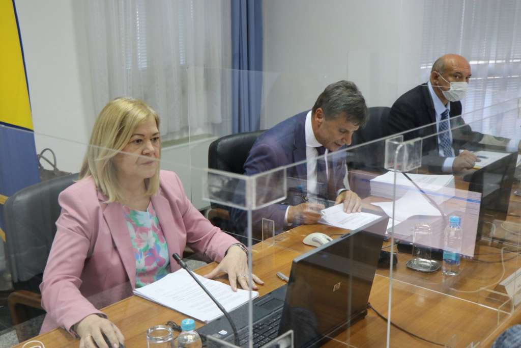 Vlada FBiH predložila zakon o rekonstrisanju javnih zdravstvenih ustanova