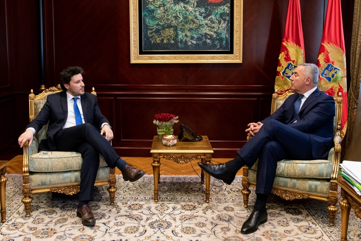 Đukanović predložio Abazovića za mandatara za sastav nove Vlade Crne Gore