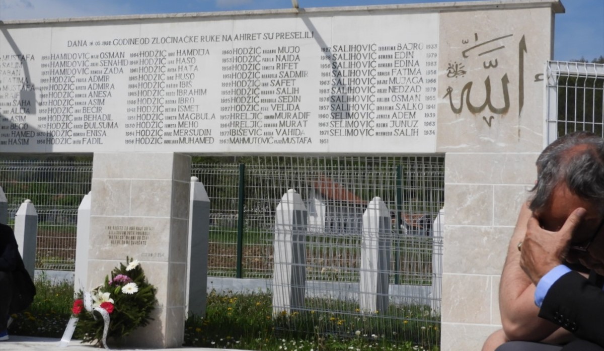 Dan šehida u BiH: Proučen Jasin i Fatiha žrtvama zločina u Zaklopači