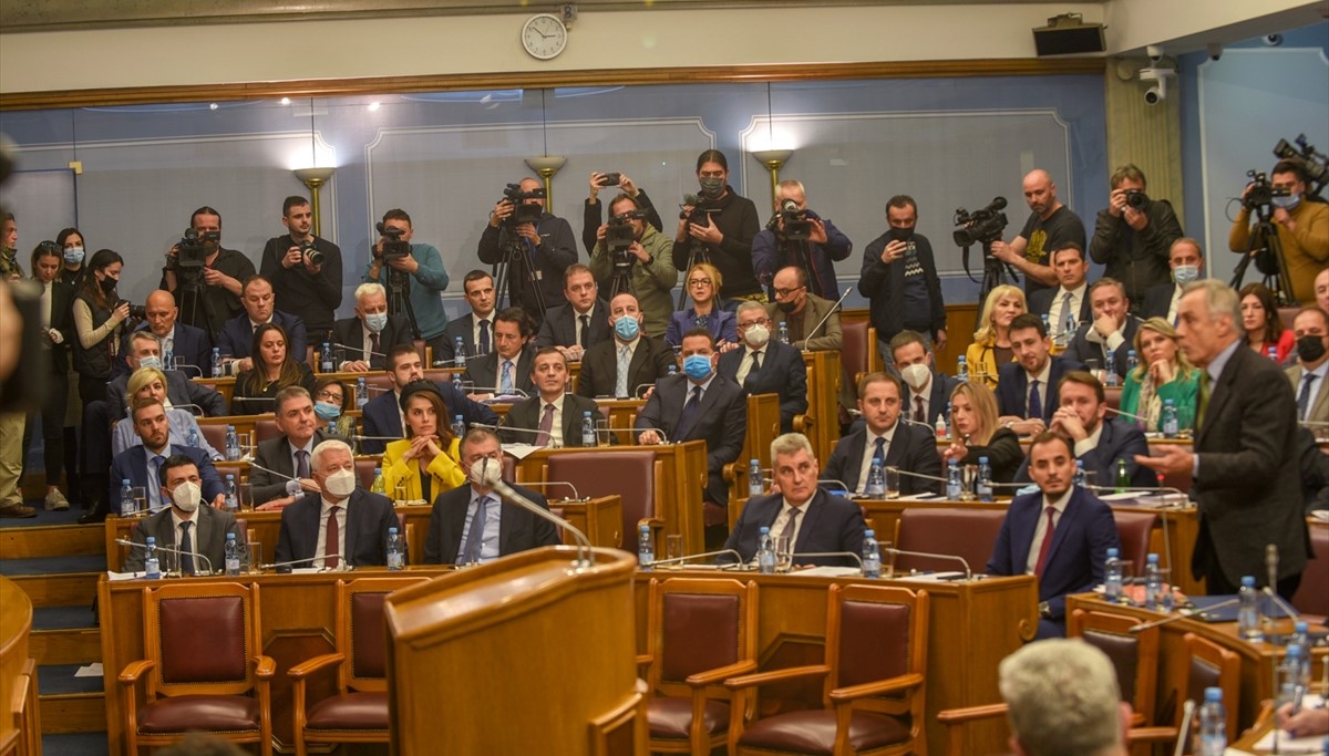 Skupština Crne Gore raspravlja o smjeni Vlade