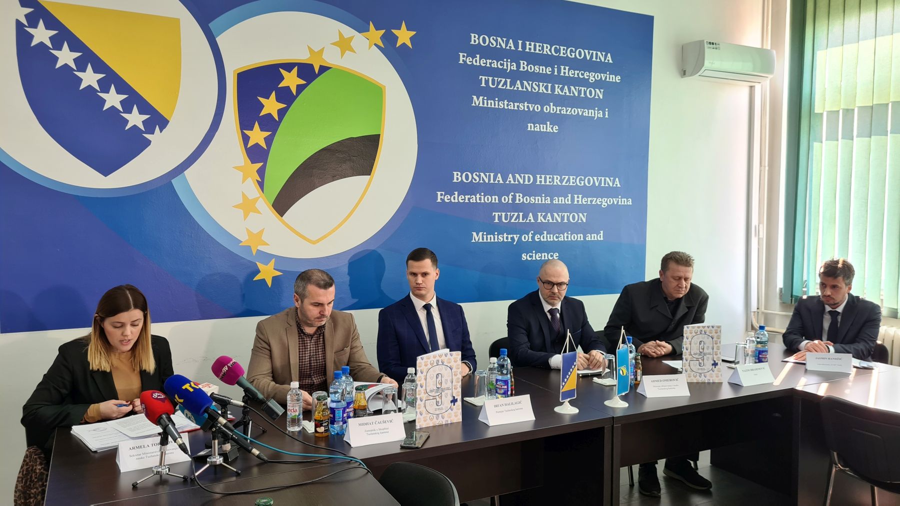 U Tuzli promoviran dodatak udžbeniku historije koji obuhvata agresiju na BiH