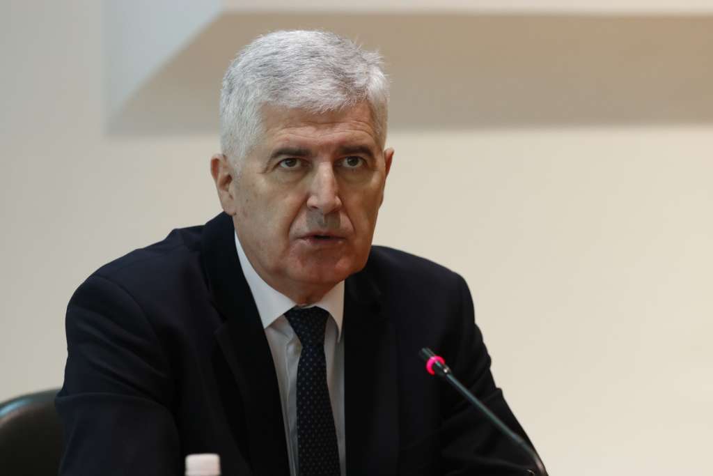 Čovićevo pismo: Radikalni Bošnjaci ponovo žele preglasati Hrvate