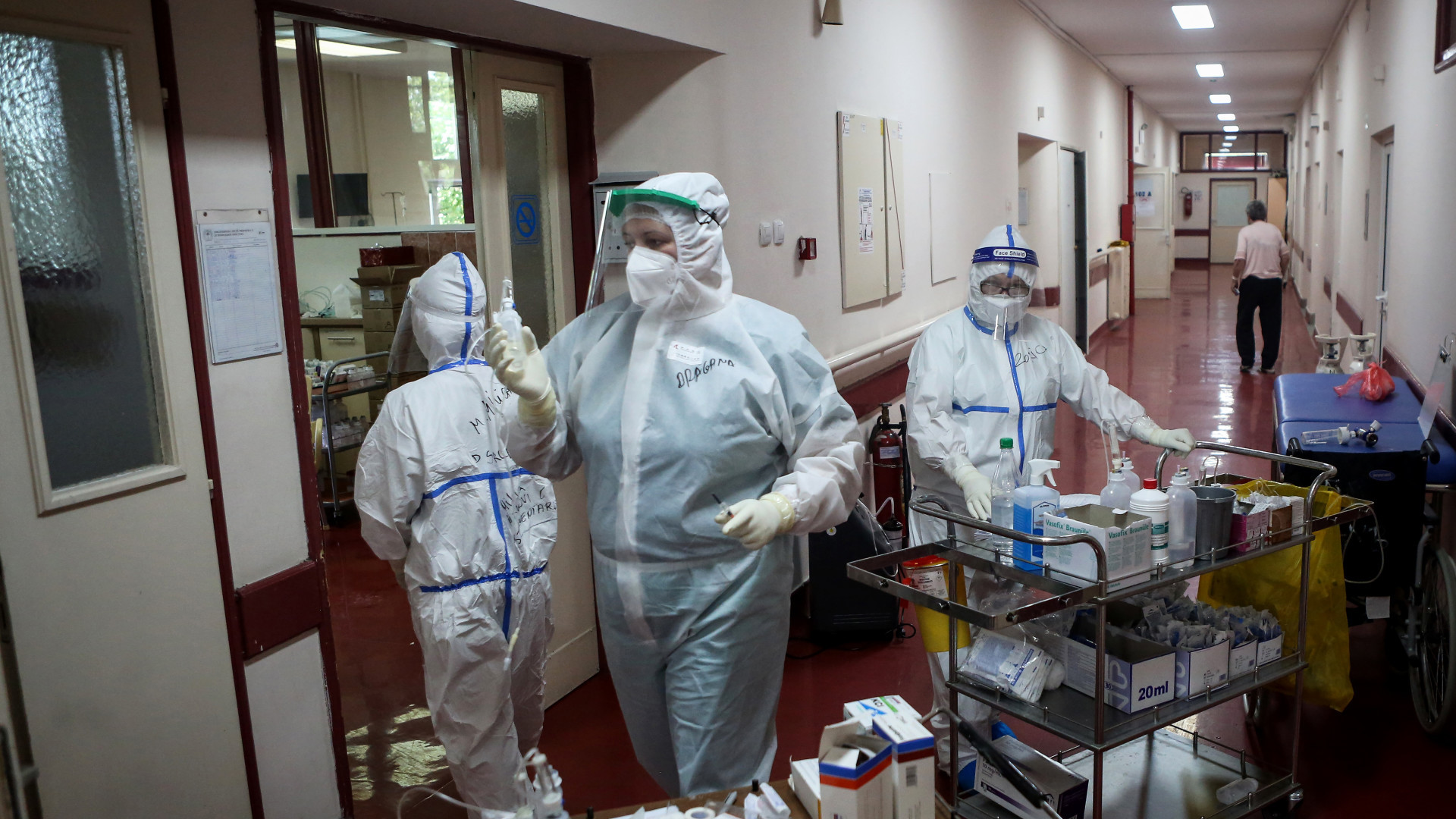 U Srbiji skoro 6.000 novozaraženih, preminulo 50 osoba