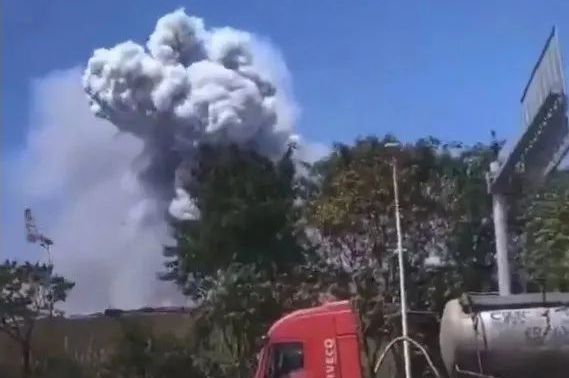 Smrtonosna eksplozija u fabrici u Kini, prijeti curenje tečnog aluminijuma