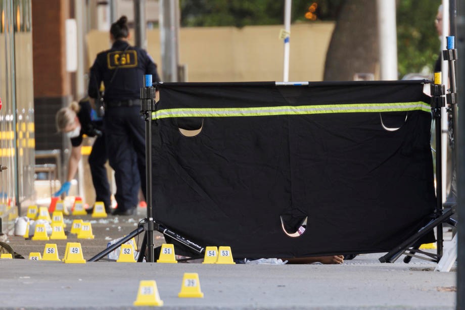 Napadači još uvijek u bijegu nakon ubistva šest osoba u Sacramentu