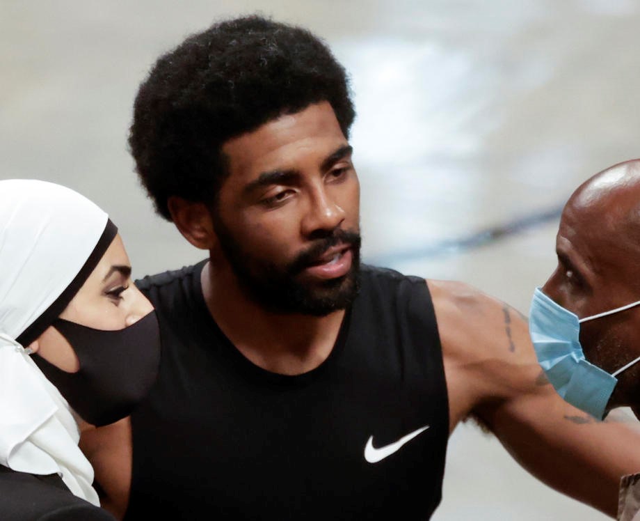 NBA zvijezda Kyrie Irving propustio trening zbog odbijanja vakcine