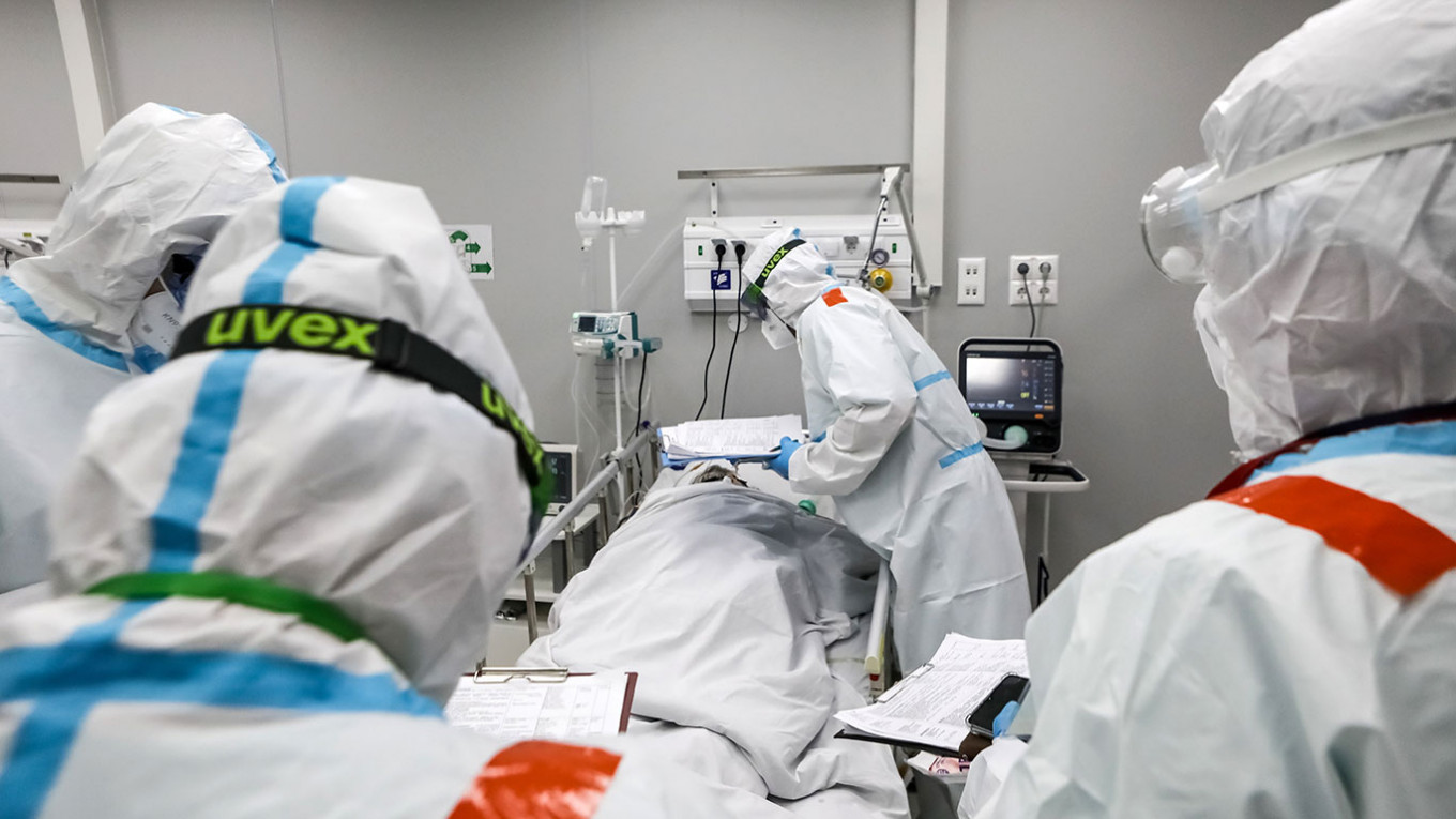 Ruski antivakseri ni nakon obilaska bolnica i dalje ne vjeruju u Covid