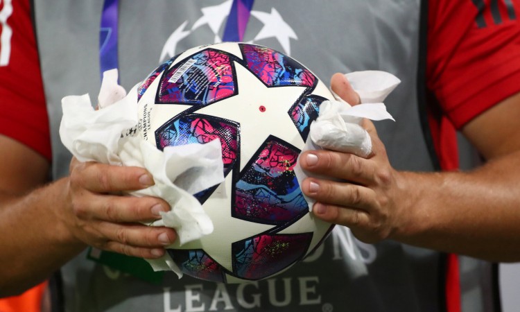 UEFA od naredne sedmice dopušta gostujuće navijače u klupskim takmičenjima