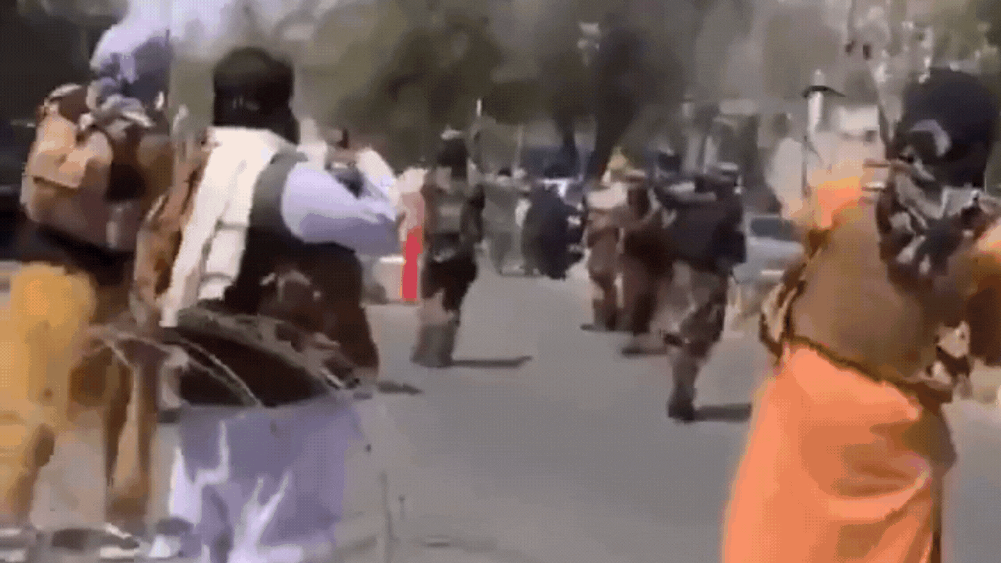 Talibani pucanjem u vazduh rastjerali demonstrante u Kabulu