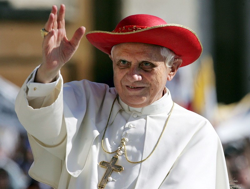 Bivši papa zatražio oproštaj za seksualno zlostavljanja djece od strane četvorice svećenika