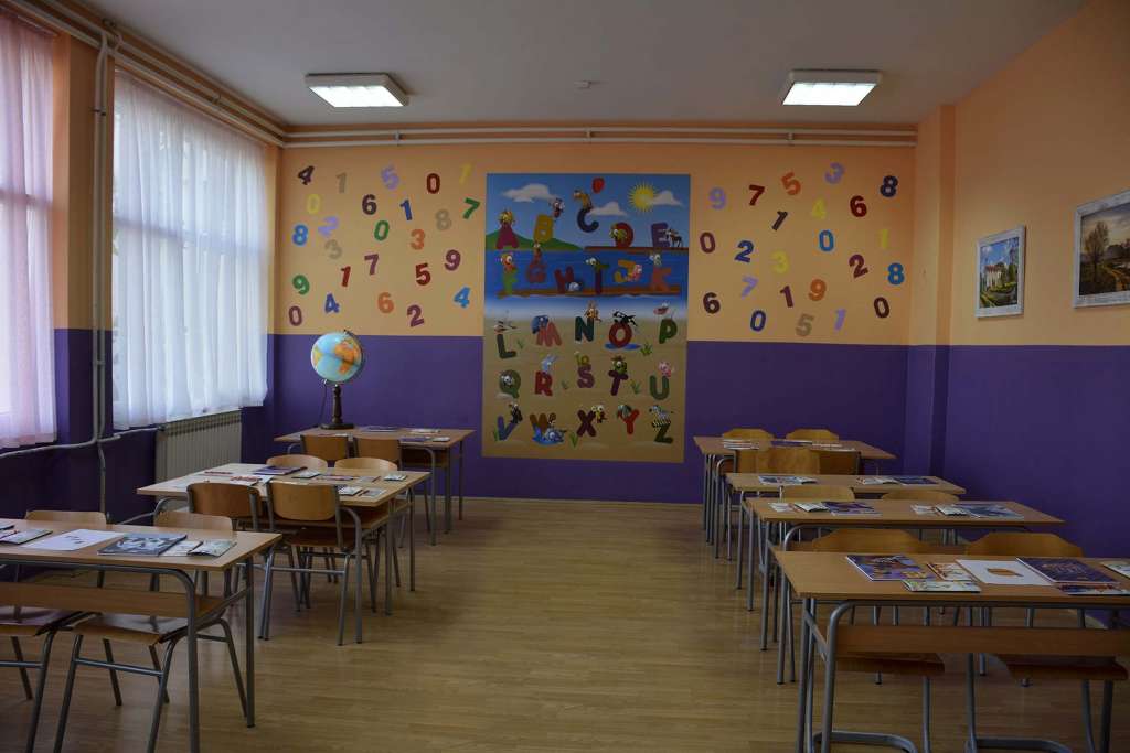 U HNK pozitivno 187 učenika, tri škole rade sa skraćenim satima, a jedna online