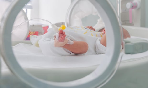 Saznala da su je zamijenili u porodilištu prije 19 godina, sada tuži bolnicu za 2,9 miliona eura