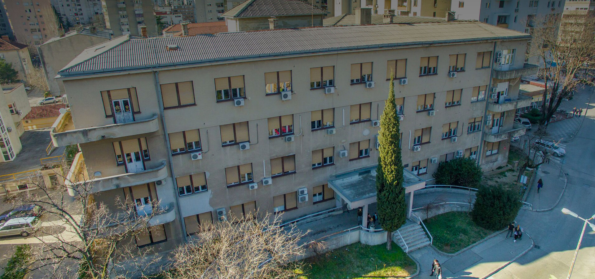 U HNK 166 novozaraženih, 115 iz Mostara, tri osobe preminule