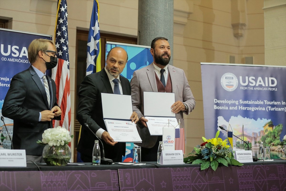 Turistička zajednica Kantona Sarajevo i USAID dogovorili plan za oporavak turizma