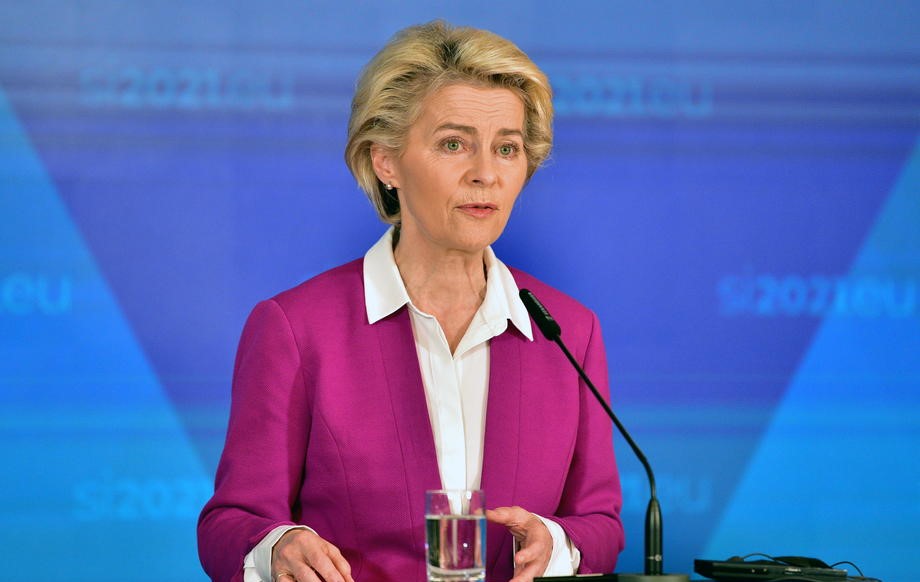 Von der Leyen poručila Varšavi da su zakoni EU iznad nacionalnog prava
