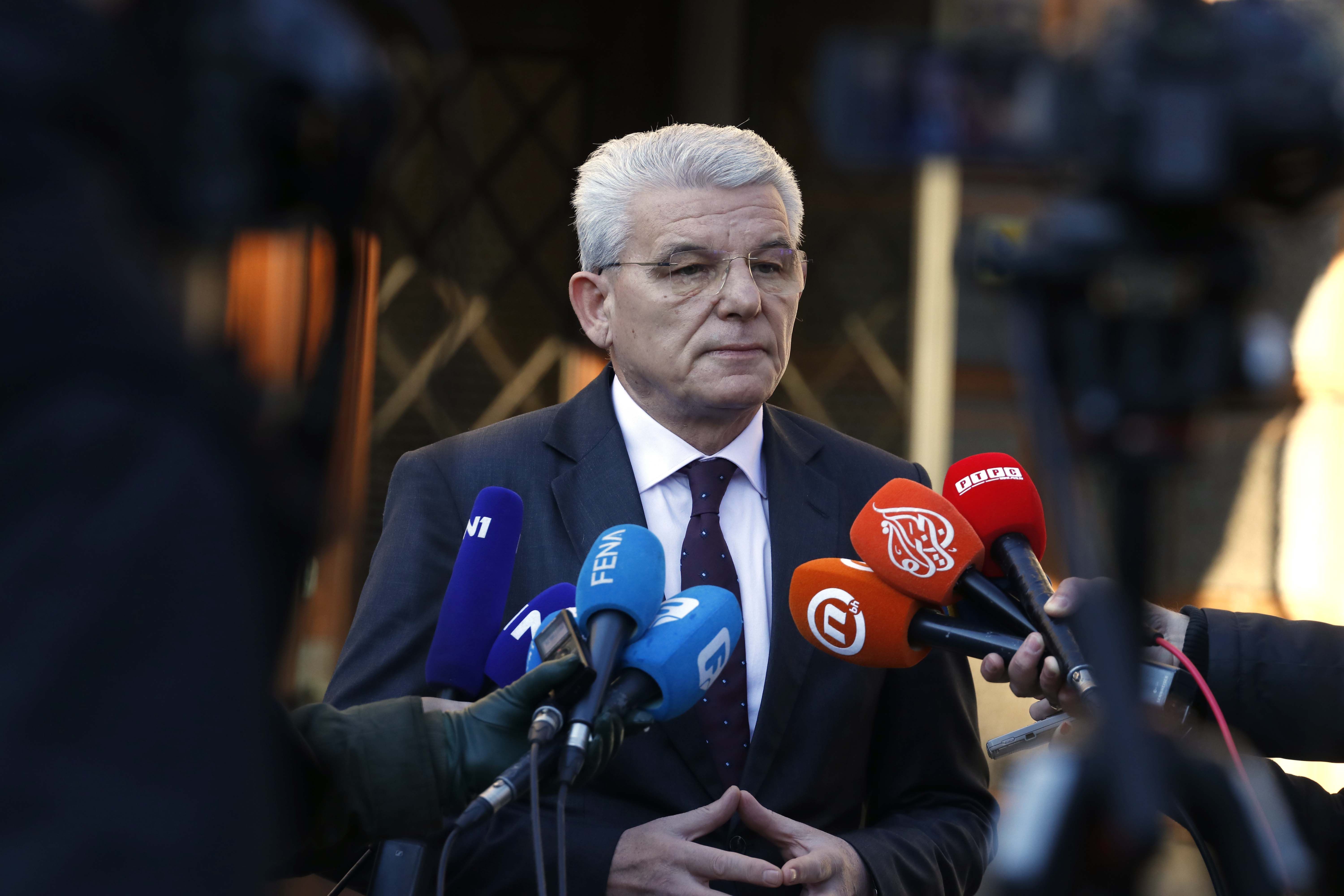 Džaferović: O svim pitanjima treba razgovarati u institucijama BiH