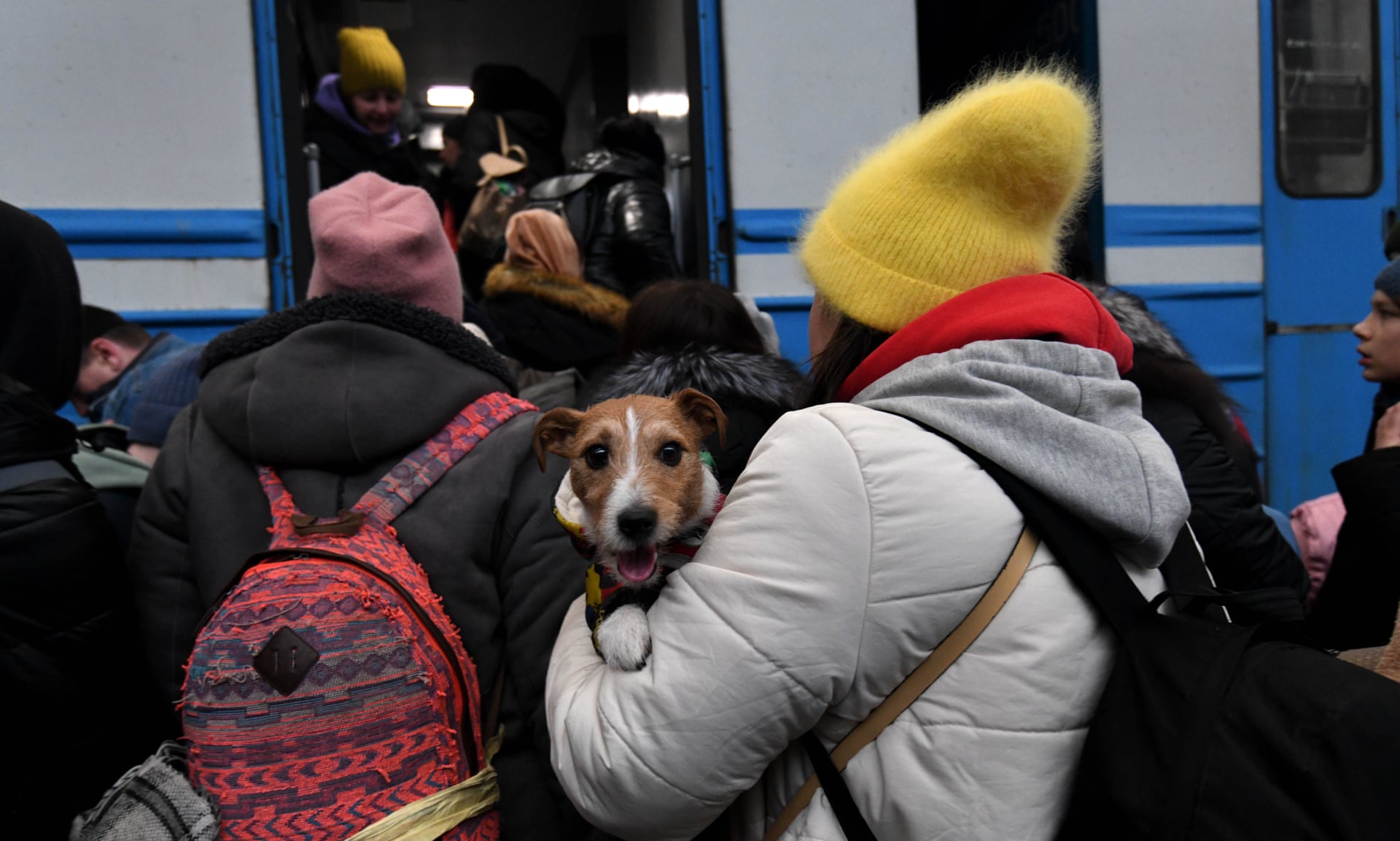 Evakuacija civila u Ukrajini, izbjeglo do 2,2 miliona ljudi