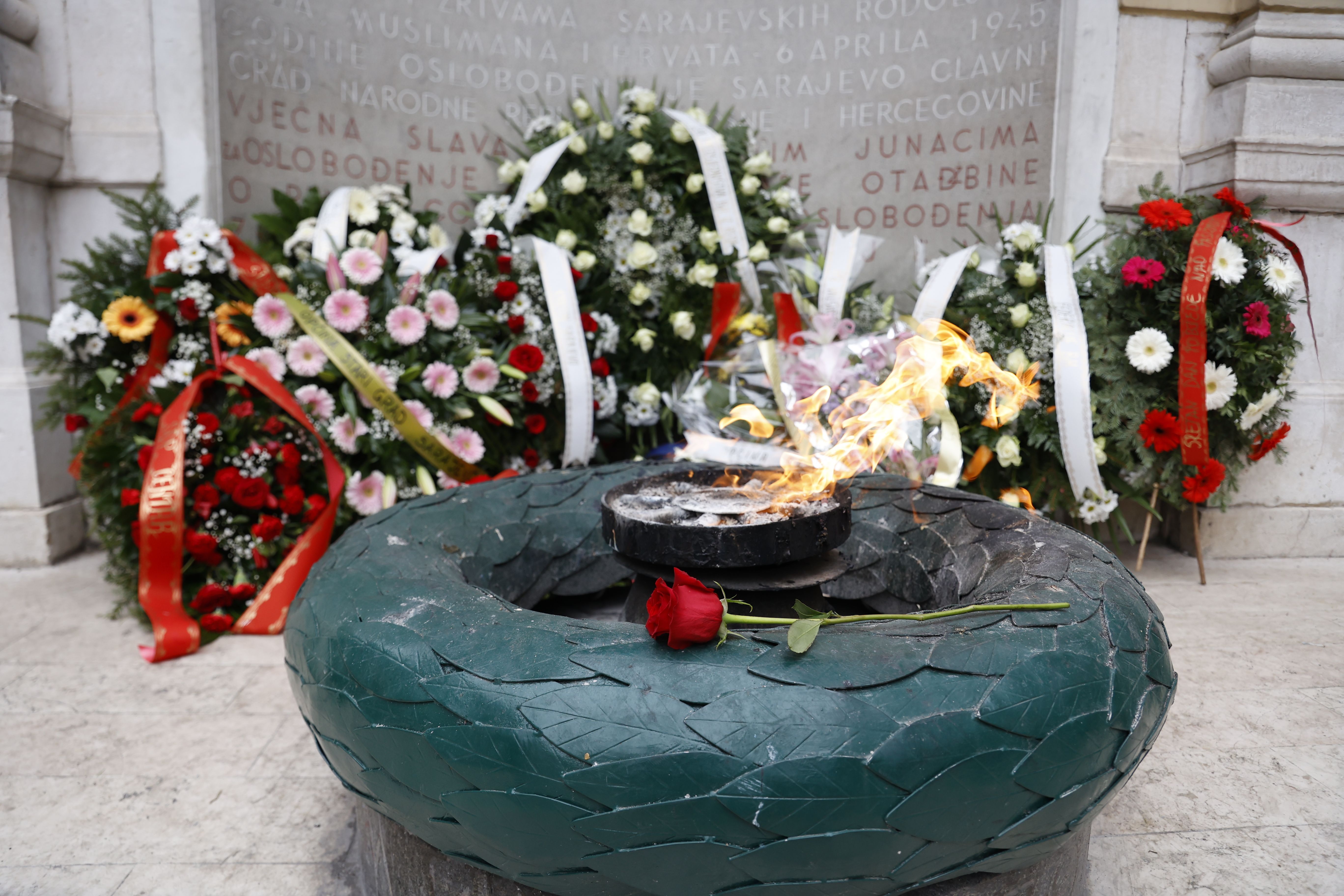 Nevjerovatno da smo opet došli u situaciju kada moramo reći 'Smrt fašizmu'