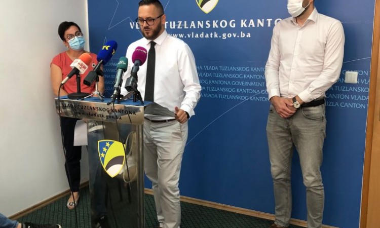 U Tuzlanskom kantonu postoji problem odustajanja od vakcinisanja