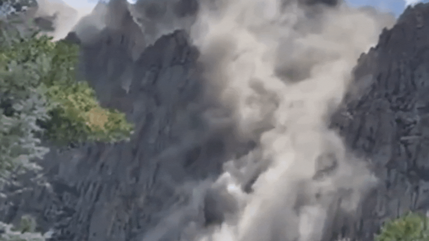 Nakon snažnog potresa u SAD-u, cestu Sierra Nevade prekrile gromade kamenja