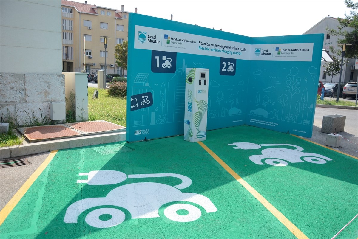 Grad Mostar dobija prvu javnu punionicu za električne automobile