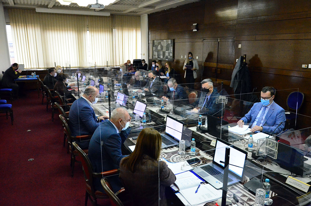 Oko 4,3 miliona KM za poboljšanje medicinske njege pacijentima s COVID-19