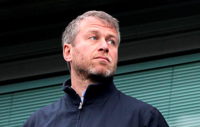 Velika Britanija zamrznula imovinu Romana Abramoviča