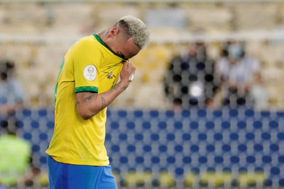 Neymar napao svoje kritičare zatraživši više poštovanja brazilskih navijača i medija