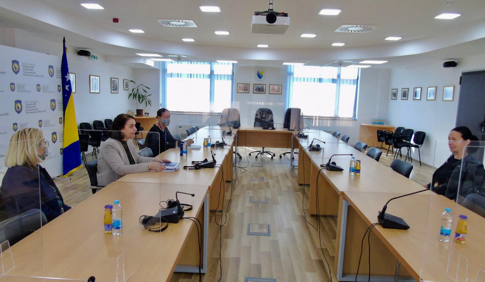 Gordana Tadić sa majkom Davida Dragičevića