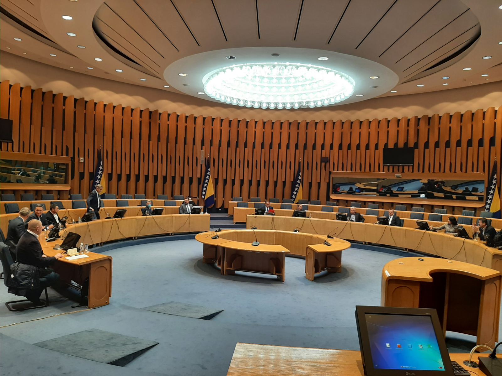 Nikšić sazvao sastanak predstavnika opozicije u FBiH