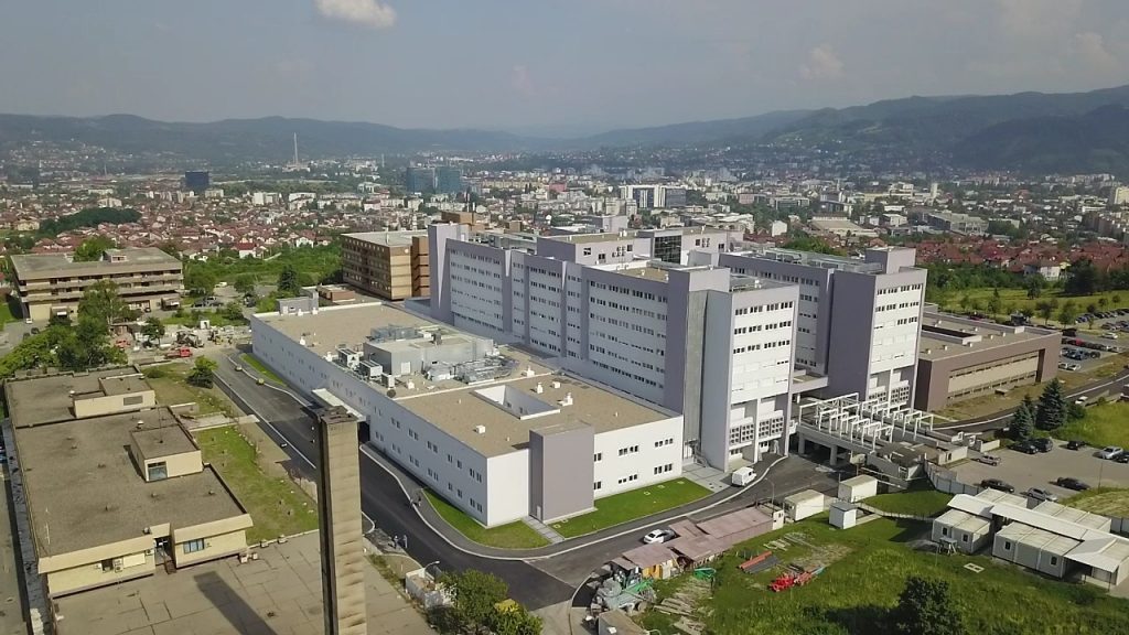 Veliki priliv nevakcinisanih pacijenata u UKC RS-a