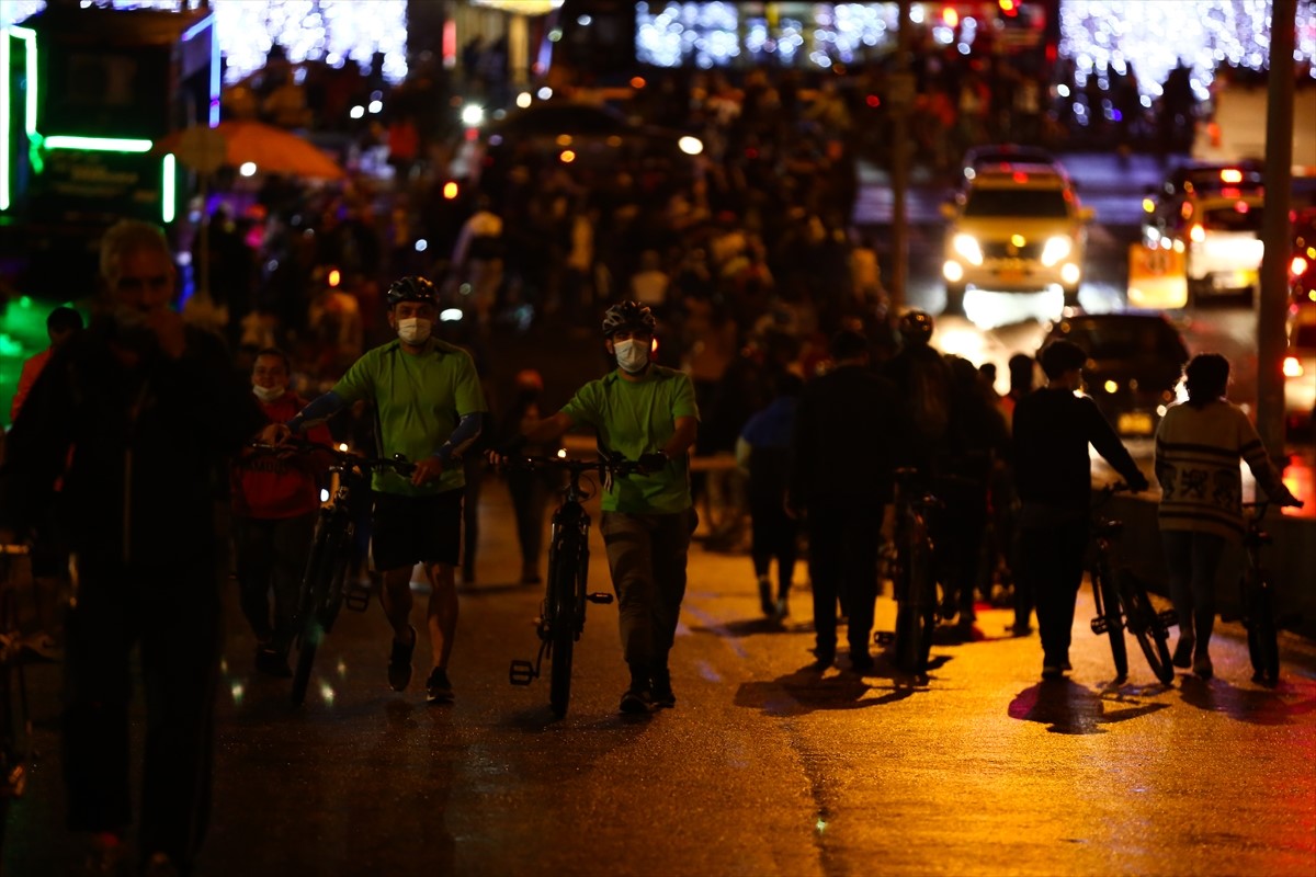 Hiljade biciklista na ulicama Bogote