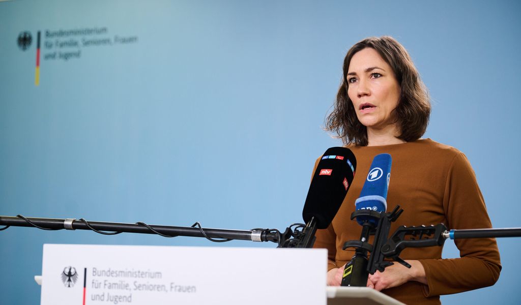 Njemačka ministarka se izvinila jer je bila na dugom odmoru nakon poplava prošle godine