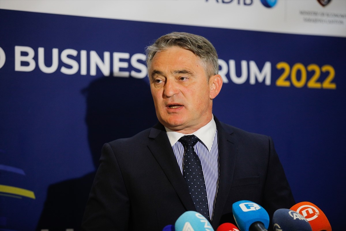 Komšić: Bilo bi dobro da se Schmidt obrati Vijeću sigurnosti UN-a