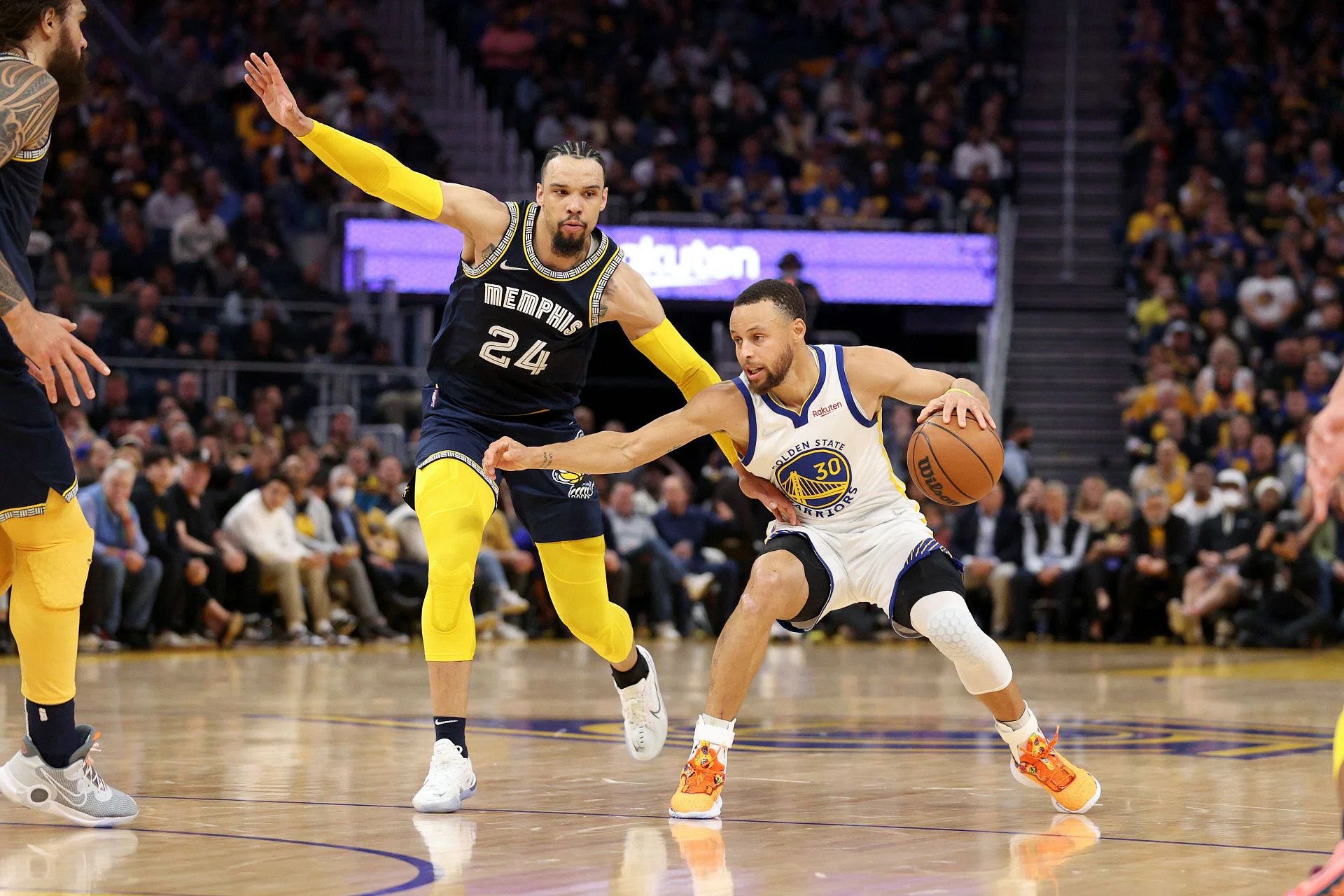 Memphis produžio seriju protiv Golden Statea, Millwaukee poveo sa 3:2 protiv Bostona